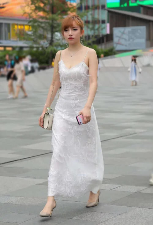  「女性」性感时尚的知性连衣裙美女，释放出女性迷人的魅力