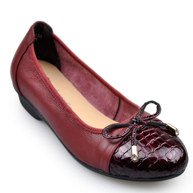 女人再穷也要有一双时尚女鞋，里面大有讲究，真是帅惨了