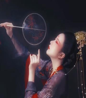  『淡紫色』5款唯美的“暗黑系”汉服，件件美出新高度，高冷风范不能丢