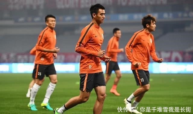 鲁能明日出国冬训,第五外援仍存变数,李霄鹏还