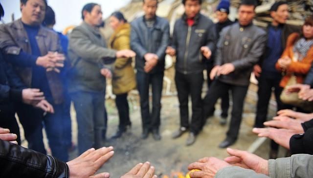  #自建房#在农村老家宅基地上自建房，施工工程超期了怎么办？能