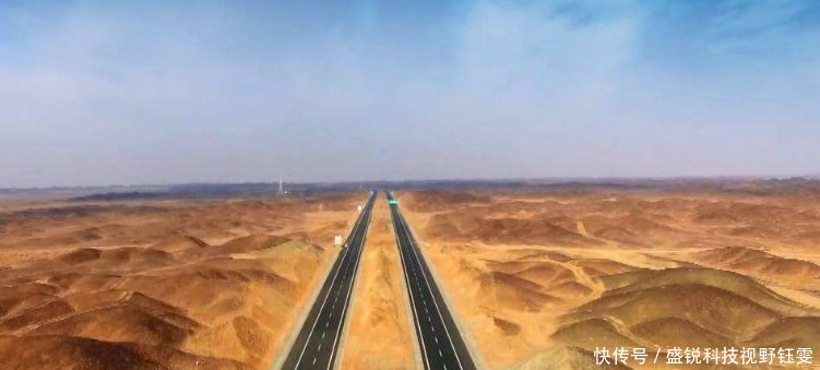 永不堵车的高速公路耗资370亿贯穿中西部，开久了竟会怀念堵车