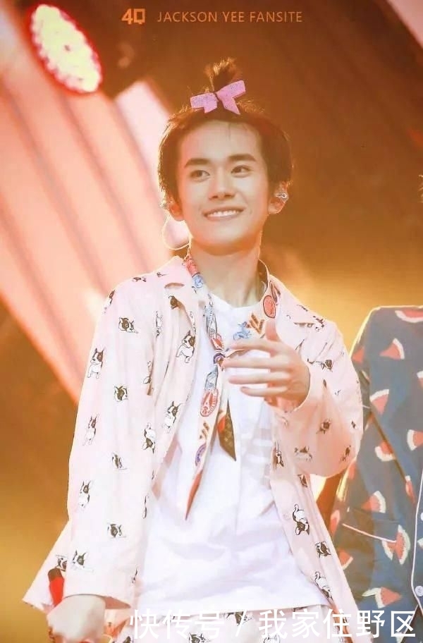 面料■2020“睡衣”火了!宅在家,也要穿得很时髦!