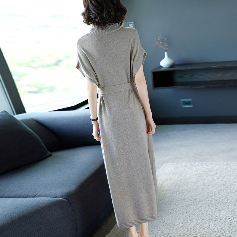 女装商场放大招:薄秋裙，比旗袍洋气多了，尤其30-50岁女人