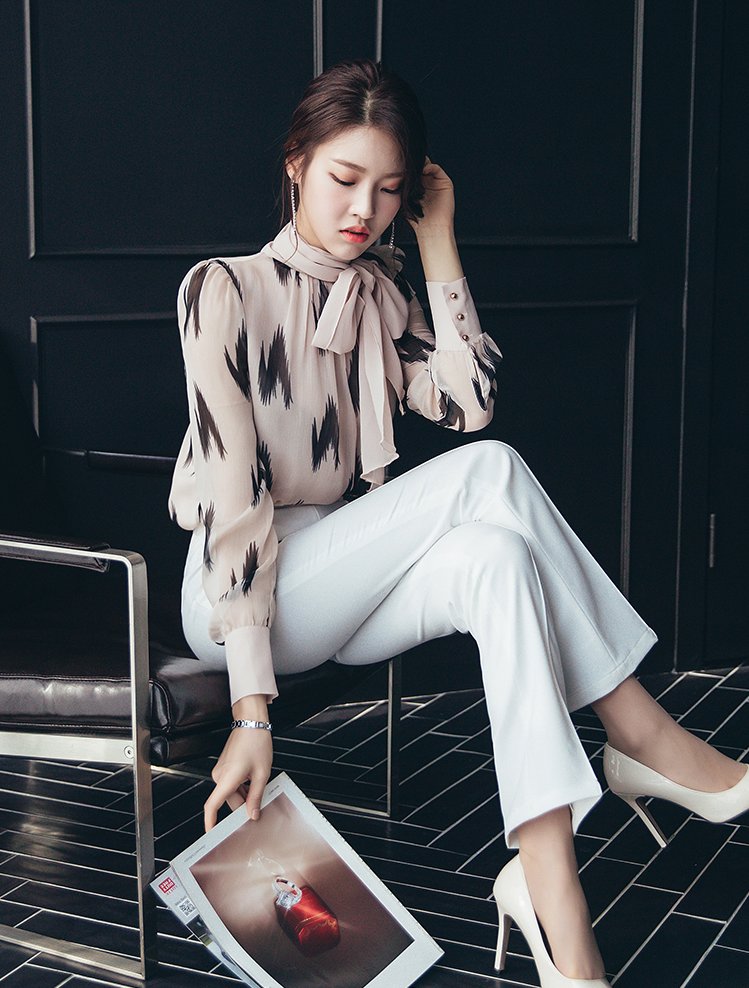 除了职业裙，能驾驭长裤的必是美女