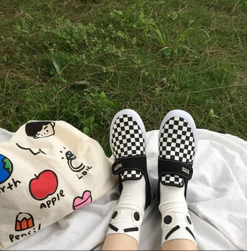 2018爆款帆布鞋推荐！专为懒癌星人准备，送给不爱系鞋带的你！