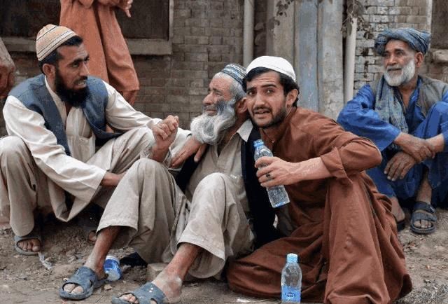 中国山头遍地的东西，到了巴铁成了高消费品，巴铁：中国人真大方