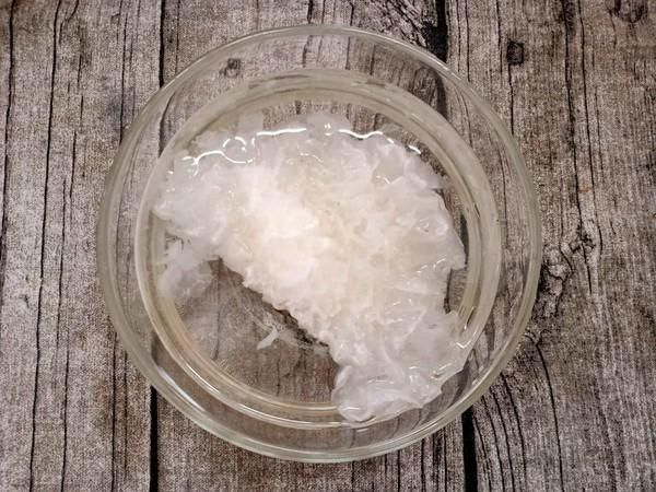  「光滑」《穷人的燕窝》就是这样，女人每两天吃一次，皮肤光滑，45岁像个女孩！