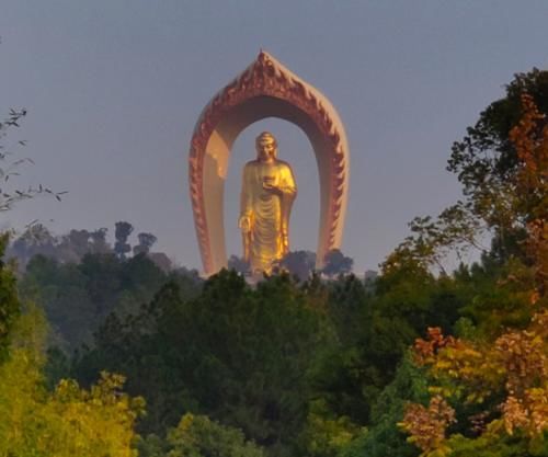 国内最“纯净”的寺庙，门票免费斋饭随便吃，但有一种人却不能进