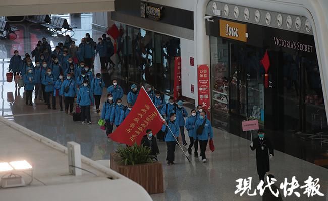  全力|武汉机场！21支医疗队来了！全力投入重型患者救治