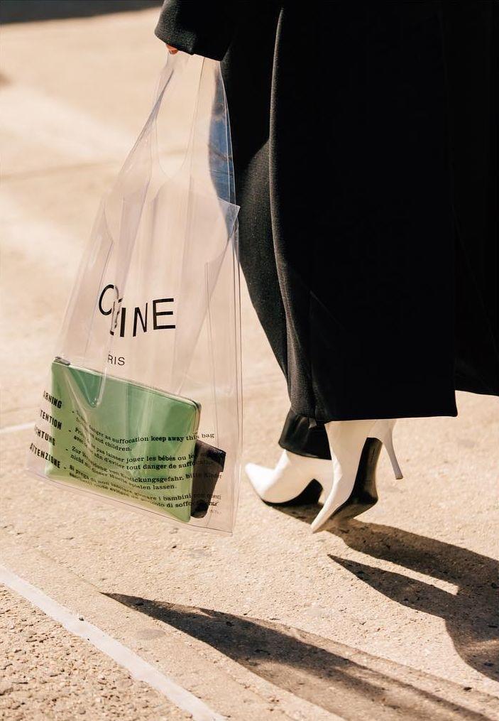  「就要」春季就要焕然一新，从衣服到鞋子，这些最时髦元素让你仙气十足