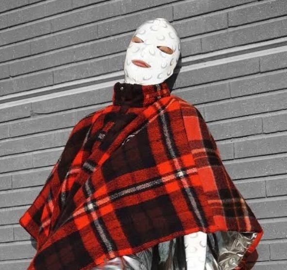  「拍摄」LISA推出的个人摄影集，你们抢到了吗？