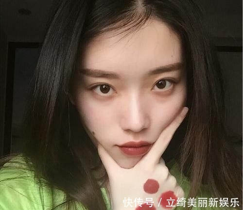  『平价』超喜欢的平价系口红：得鲜水润，卡拉泡泡顺滑，露华浓是老网红了