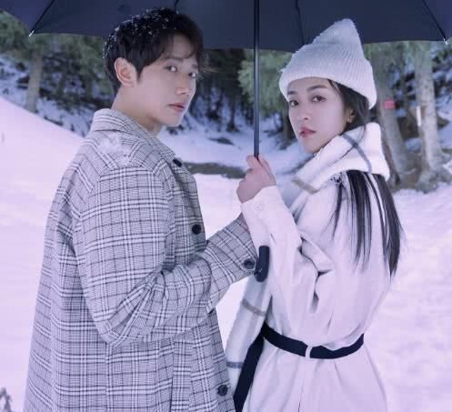  「车房」李嘉铭刘泳希宣布结婚！男方提到没车房，女方回答让人感受到真爱