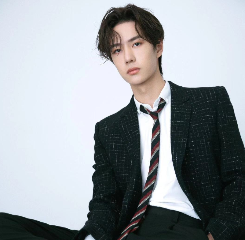 王一博亲了肖战