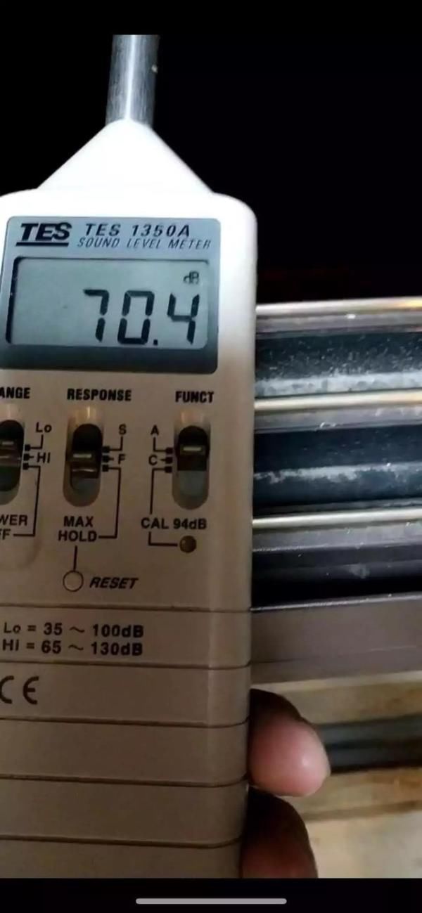 真要命，噪声值90分贝！装了4层隔音窗还是吵，居民们耳膜都震痛