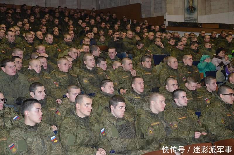 俄罗斯军队最奇葩的一点 军官数量拖垮部队 连
