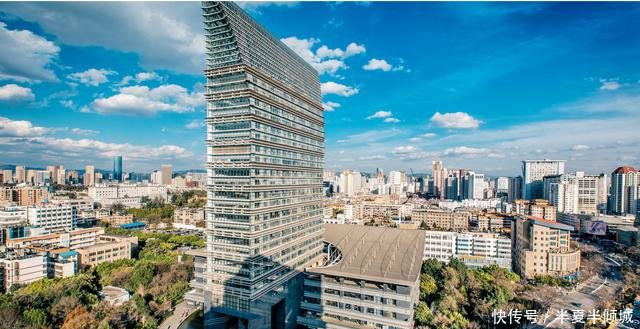 昆明、西安、成都、重庆四城市各区GDP总量排名！