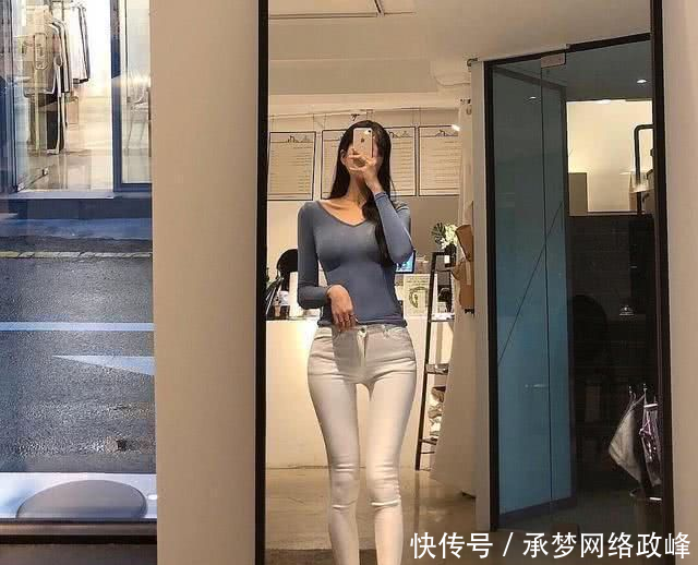  『气质』牛仔裤美女穿出都市丽人好气质，高贵时尚，靓丽又显腿长！