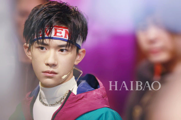 你的发型都要输给男爱豆了!易烊千玺王一博的鲻鱼头是什么鬼，范