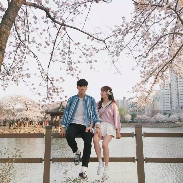 好看百搭外加满满cp感，高阶情侣款才不是简单的复制粘贴