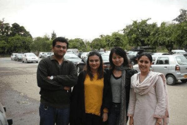 巴基斯坦人来中国旅游, 买了5斤茶叶, 结账时却愣住搞错了吧