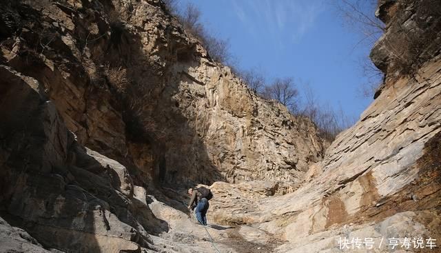 “悬崖”上废弃的窑洞村： 全村娶妻难, 50年间仅娶进一个媳妇儿