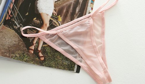 别看，看了会脸红!日本女在家就这样穿，清凉时髦女人味爆棚