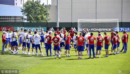 高清:俄罗斯训练副总理到场 扎戈耶夫沟通伤情