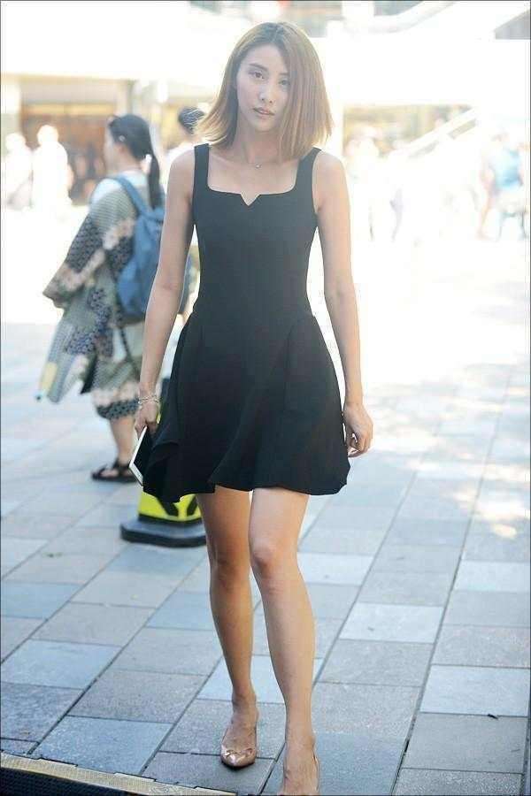 街拍:看了千万张街拍, 现在一看照片就知道美女在想什么!