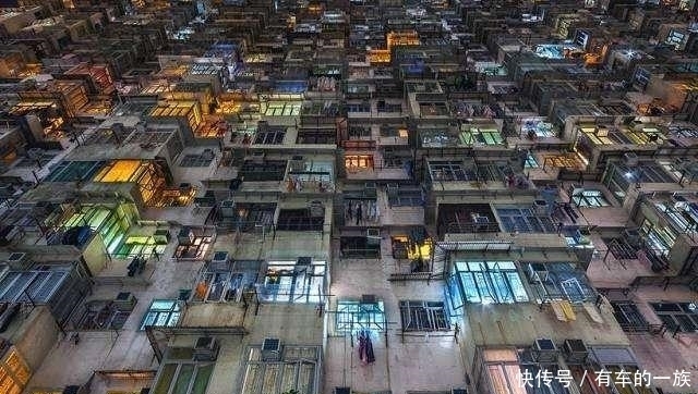  「棺材」在香港打工的大陆人，宁愿住在“棺材房”里，也不愿回