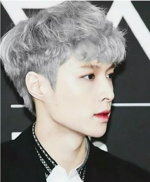 范丞丞的红发，王俊凯的蓝发，都不及他的绿发放飞自我!