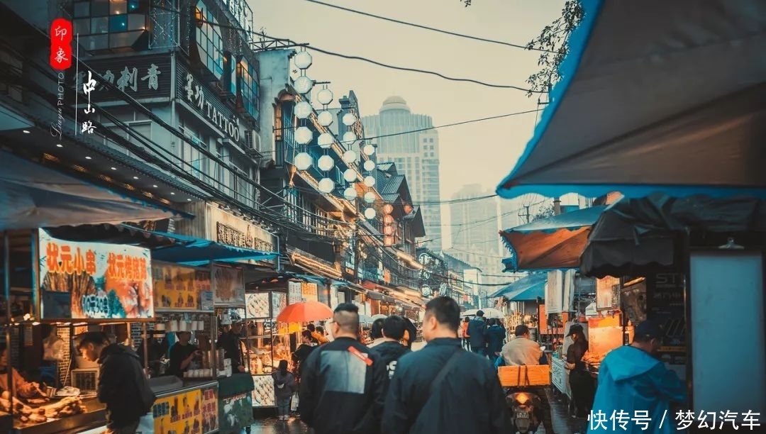 据说每个城市，都有一条适合吃货去的美食街