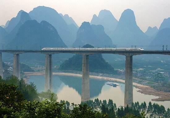  「一条」中国修建一条高铁通车倒计时，设11站，弥补周边县城没