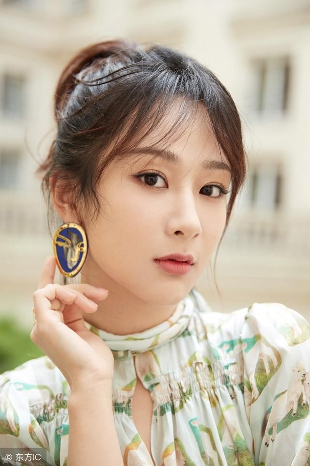 百度神操作!杨紫宣布分手,魔咒般的八月娱乐圈陷入分手季