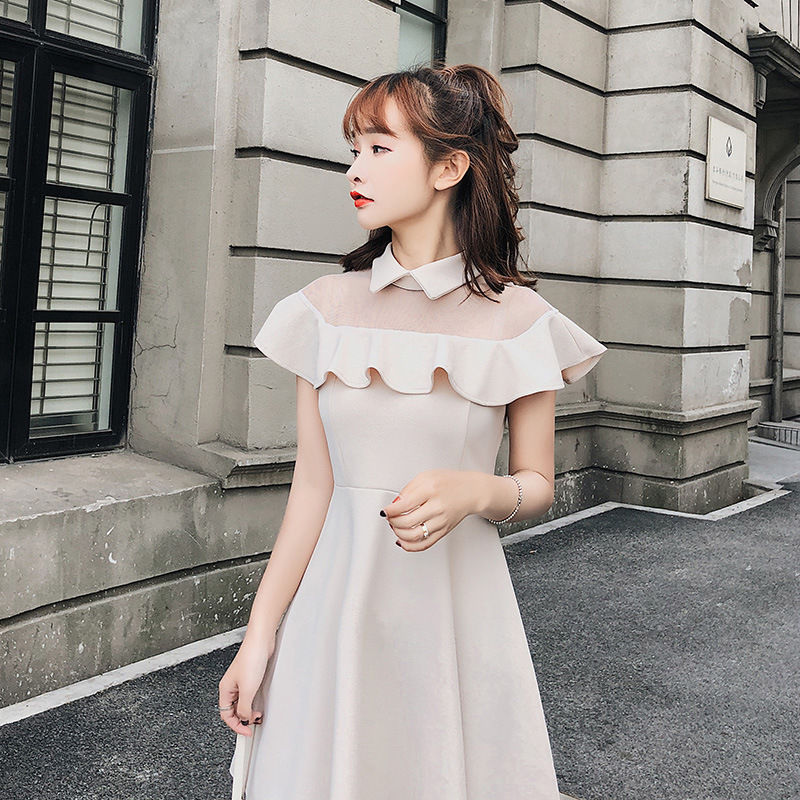 现在的小姑凉真会打扮,大胆“透视装”直接穿,不知要迷倒多少人