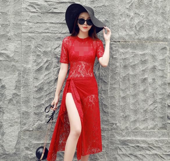 日本名模三亚拍写真，红色沙滩裙很抢眼，真是太惊艳了