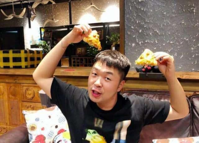 杜海涛的餐厅出事了!7名顾客反映吃后腹泻，杜海涛发声明回应!