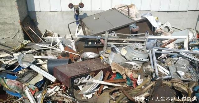 农村一个赚得盆满钵满的行业，却几乎没有年轻人愿意做！