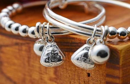 去旅游最“忌讳”买这3种东西，一种寓意很好，却影响健康还不知