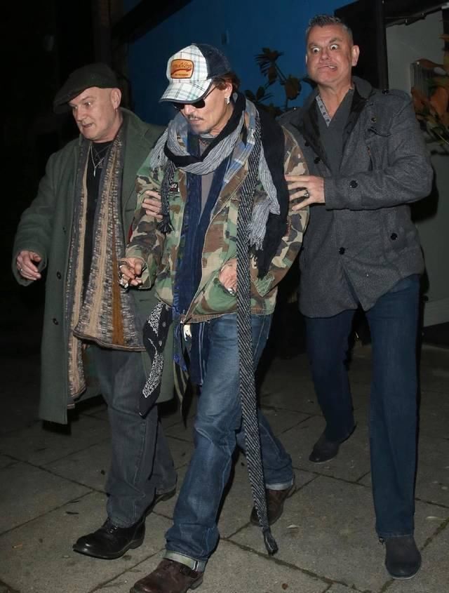  『加勒比海盗』57岁约翰尼·德普深更半夜回归控告家庭暴力诬蔑全过程圆满，损害超5亿美元