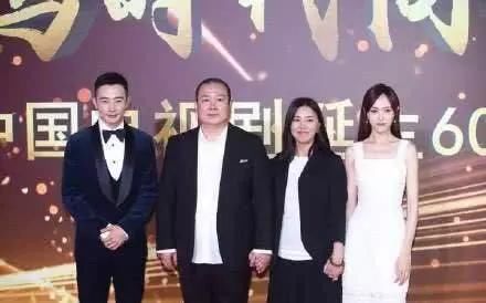 罗晋唐嫣频曝分手传言，唐嫣晒美照意外暴露感情状况