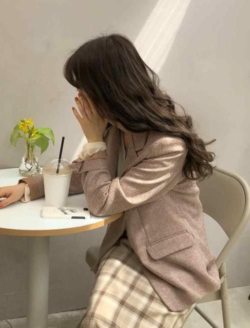  「少女」甜酷少女必备4种搭配，轻松get完整个春季