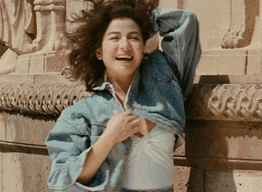 王祖贤从不修眉，邱淑贞最爱大红唇……被火爆抖音复古港风妆惊艳