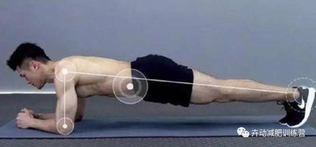 周杰伦瘦回八块腹肌的肌肉型男，明星的减肥方法，你绝对想不到!