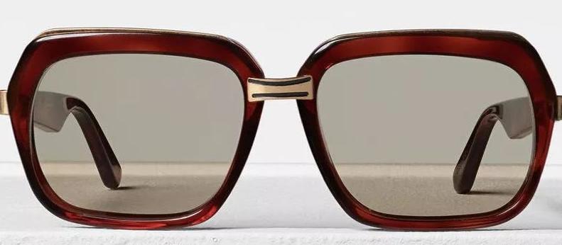 窦靖童周迅忘年交同框,同款搪瓷杯要不要来一只?