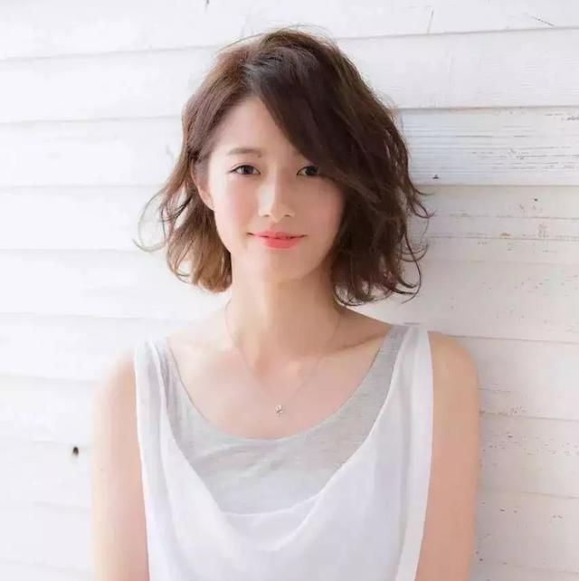 2018年最受欢迎14款发型，有你喜欢的那款吗？