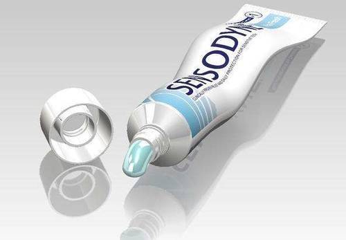 牙膏加它太厉害了，每天用它敷在脸上，没有斑点和皱纹