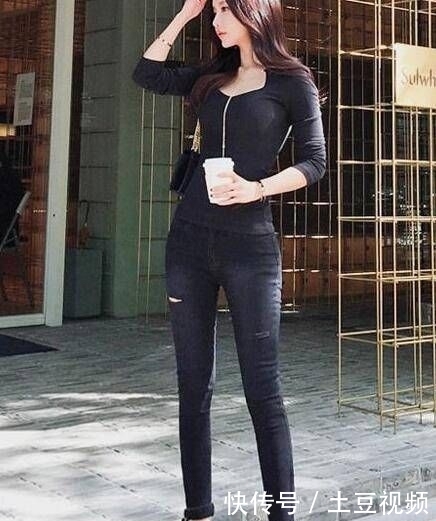  #舒适#气场十足的牛仔裤美女，穿出街头休闲风格！