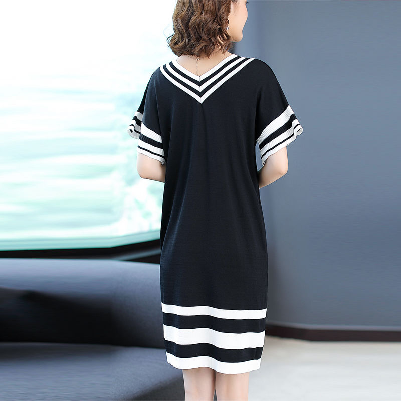 胖人不能穿裙子?不存在!这8款T恤裙，360度无死角的美